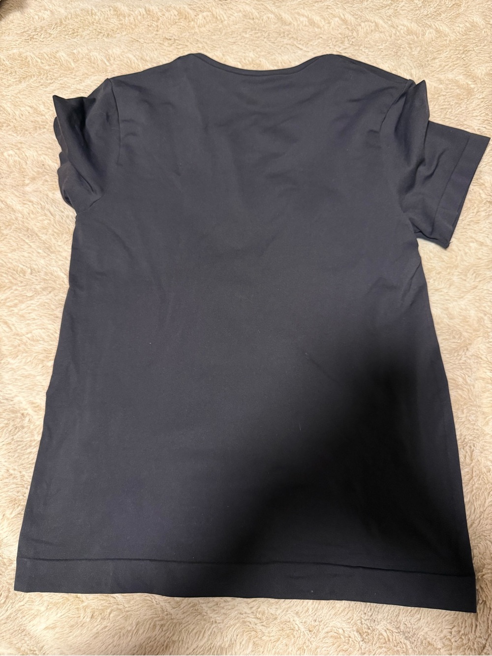 SKIMS Black soft smoothing tshirt - Picture 3 of 3